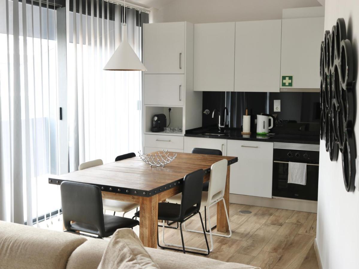 Iconik Design Apartments Aveiro Luaran gambar